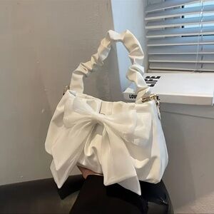 NEW: Elegant White Bow Handbag 2 handles (see pics gold colour chain & PU short)